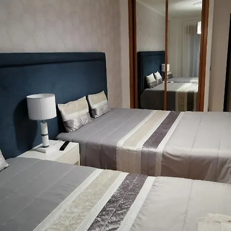 Quartos Lazarino 3* Nazaré